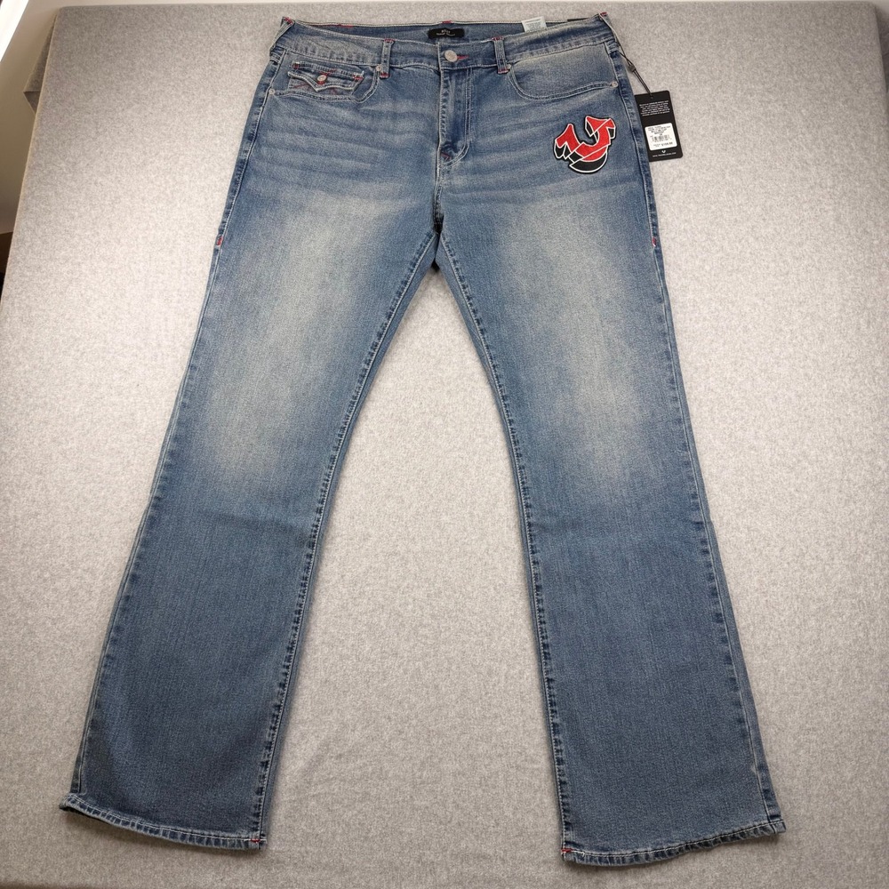 True Religion Mens Billy Relaxed Bootcut‎ Jeans 38 Light Autumn Walk Wash 700682